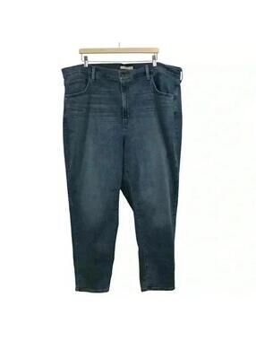 Levi’s Women’s High Waisted Mom Jeans Size 22W